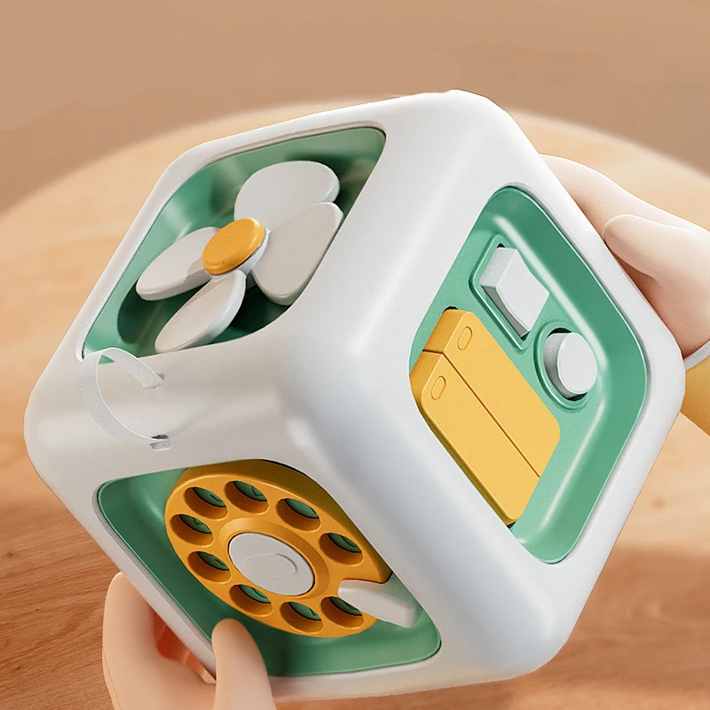 Fidget Cube Original - 6 في 1 ألعاب تعليمية مونتيسوري