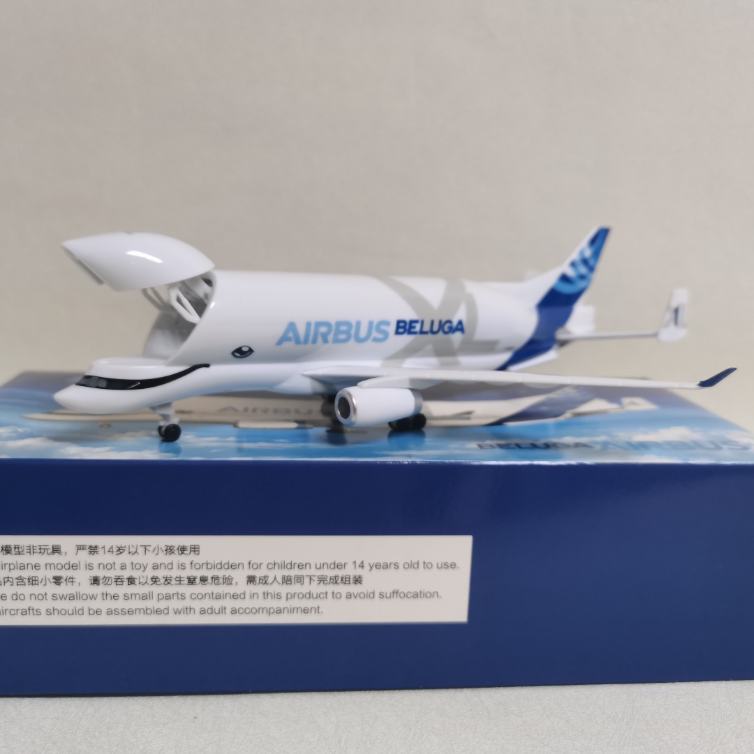 نموذج طائرة مصغر من ABS بمقياس - مراجعة Model Airplane Plastic وسعره